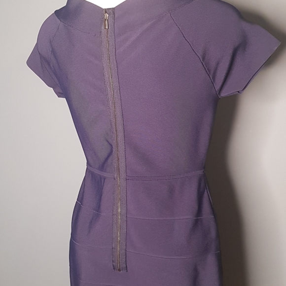 BCBG Color Block Body con - Picture 4 of 5